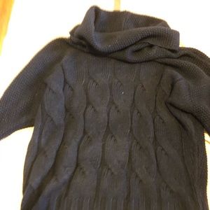 Black sweater turtle neck EUC